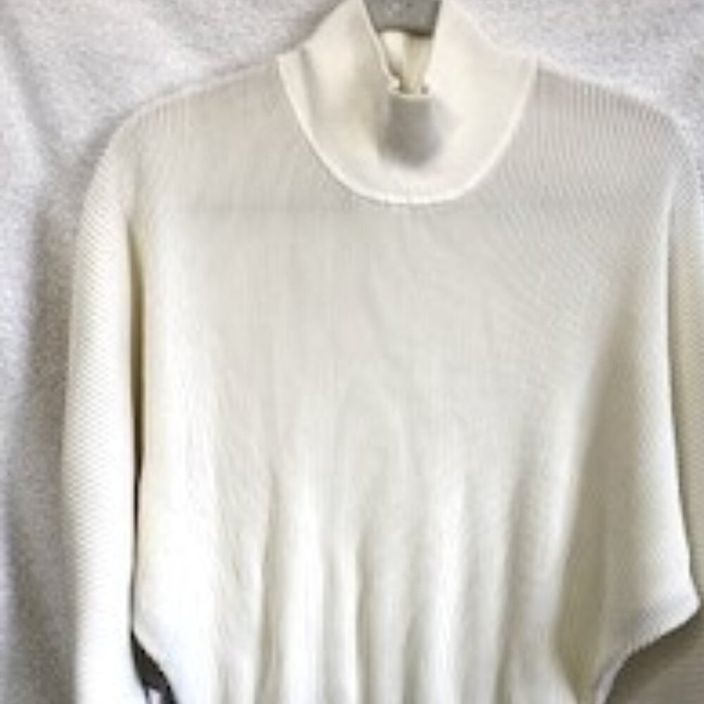 Marciano by Guess Darra Top in Pale Pearl NWT Size L
